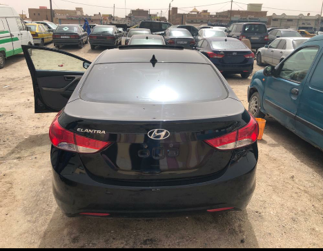 2013 Hyundai Elantra. 144120km ,Automatique