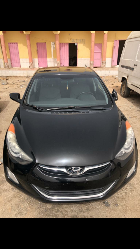 2013 Hyundai Elantra. 144120km ,Automatique