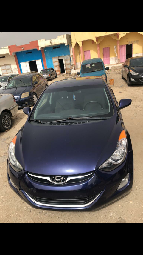 2013 Hyundai Elantra. 144120km ,Automatique